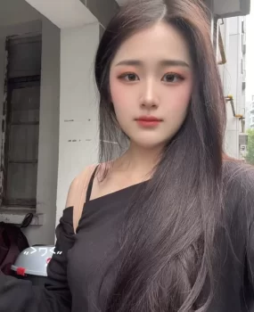 温柔水多白皙嫩妹