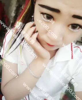 17岁身材超好的小姑娘